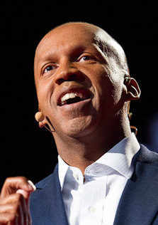 Bryan Stevenson фото