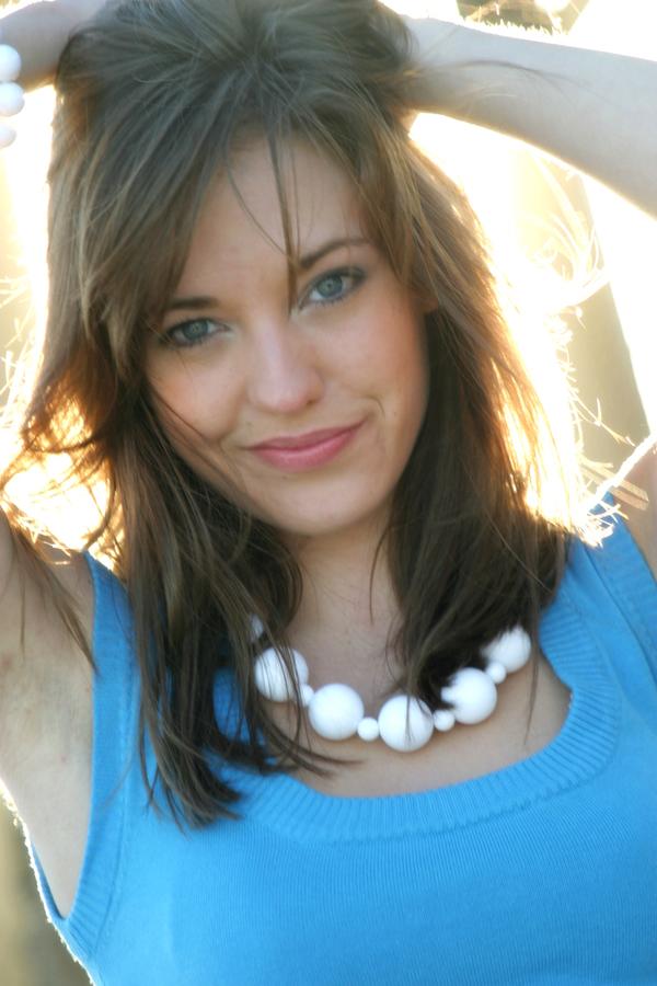 Laura Osnes фото