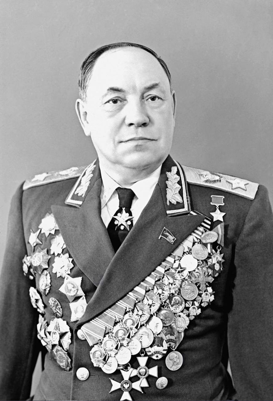 Матвей Васильевич Захаров фото