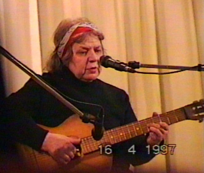 Новелла Матвеева фото